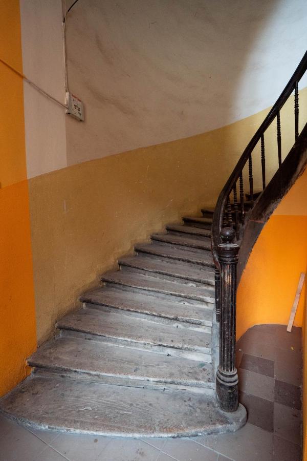 A1 Hostel Lviv Eksteriør billede